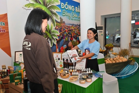 Khai mạc Tuần lễ Nông sản Việt 2025: ‘Chạm Việt Nam - Nhận tự hào’