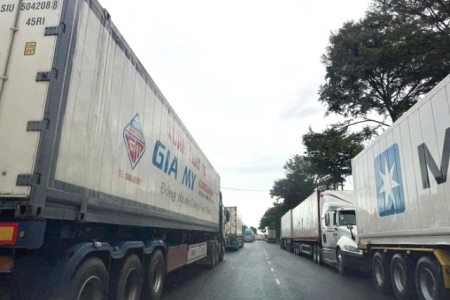 Đắk Lắk: Kiến nghị gỡ khó cho gần 2.000 xe container sầu riêng xuất khẩu