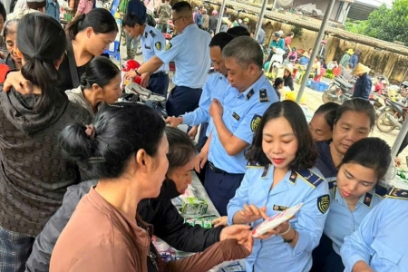 Tuyên truyền pháp luật về phòng, chống buôn lậu, gian lận thương mại và hàng giả