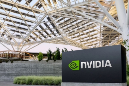 Nvidia trở thành công ty 5.000 tỷ USD đầu tiên trên thế giới