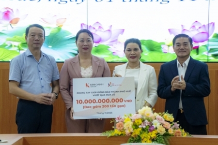 Quỹ Khởi Sự Từ Tâm – Tập đoàn Kim Oanh trao 10 tỷ đồng hỗ trợ TP. Huế