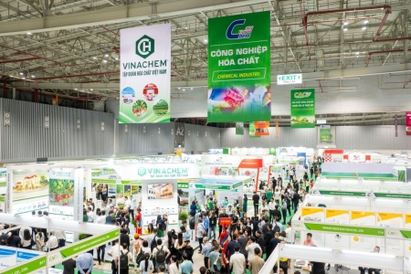 400 doanh nghiệp trong và ngoài nước quy tụ tại Triển lãm hóa chất lớn nhất Việt Nam