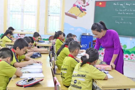 Đề xuất áp dụng hệ số lương đặc thù cho giáo viên, giảng viên