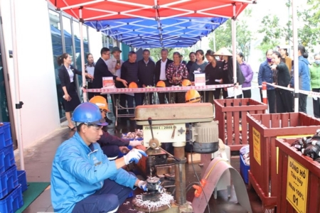 Hưng Yên: Tiêu hủy đồng hồ không đạt chất lượng kiểm định