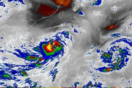 Siêu bão mạnh nhất năm hình thành ngoài khơi Philippines, có thể tiến vào Biển Đông