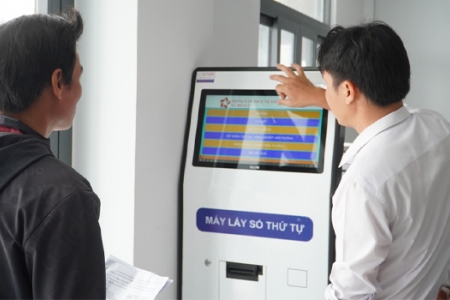 Từ 10/11, Hà Nội triển khai thí điểm kiosk thông minh cấp bản sao số cho người dân
