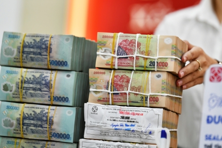 Nhiều ngân hàng đồng loạt tăng lãi suất huy động 0,2-0,5% trong tháng 11