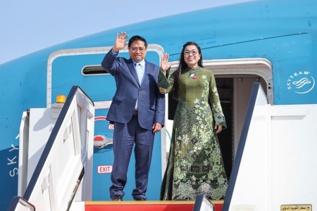 Thủ tướng Phạm Minh Chính rời Kuwait, lên đường thăm chính thức Algeria
