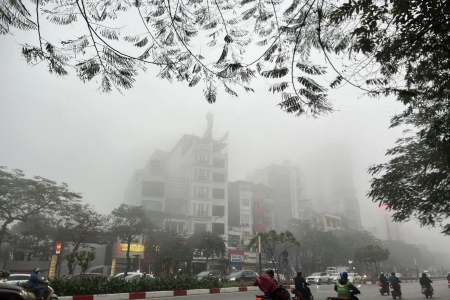 Thủ đô siết chặt nguồn thải, ứng dụng công nghệ để đối phó ô nhiễm không khí