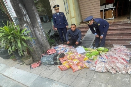 Tuyên Quang: Phát hiện tài xế xe bán tải vận chuyển gần 3 tạ thực phẩm bẩn