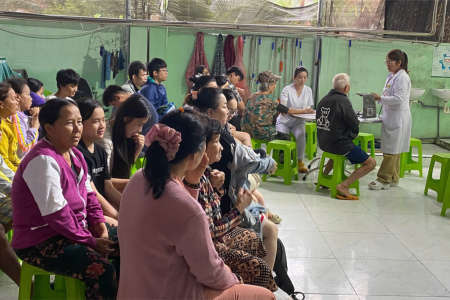 TP. HCM huy động lực lượng y tế hỗ trợ các tỉnh đang bị ảnh hưởng nặng nề bởi mưa lũ