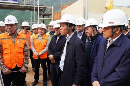 Quảng Trị tập trung tháo gỡ vướng mắc để tăng tốc các dự án trọng điểm tại Khu kinh tế Hòn La