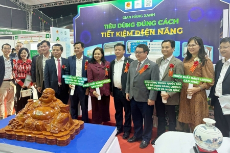 Khai mạc Hội chợ Triển lãm hàng công nghiệp nông thôn năm 2025