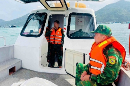 Đắk Lắk: Bộ đội Biên phòng Vũng Rô tuyên truyền, vận động nhân dân phòng tránh bão số 15