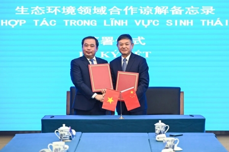 Ký kết hợp tác giữa Bộ Sinh thái và Môi trường Trung Quốc với Bộ Nông nghiệp và Môi trường Việt Nam