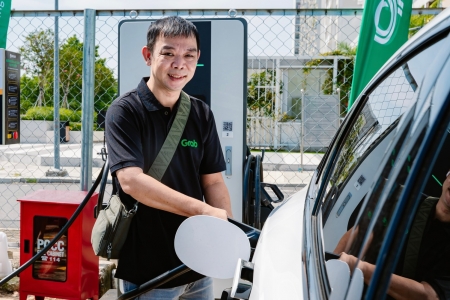 Grab Việt Nam triển khai các dự án giúp tài xế dễ dàng tiếp cận, sử dụng trạm sạc