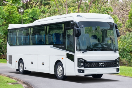 THACO AUTO giới thiệu line up xe bus ghế ngồi THACO Cruizer thế hệ mới