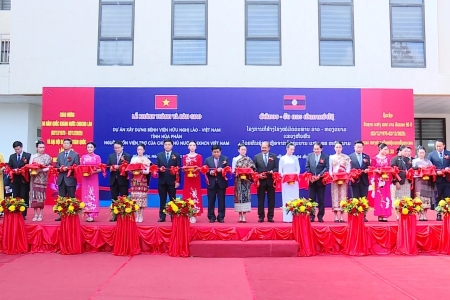 Khánh thành, bàn giao Bệnh viện Hữu nghị Lào - Việt Nam