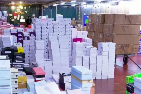 Bộ Khoa học và Công nghệ siết chặt kiểm soát hàng lậu, hàng cấm qua đường bưu chính