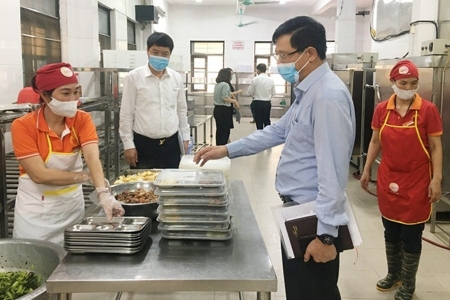 Siết chặt an toàn thực phẩm tại bếp ăn bán trú: Bảo vệ sức khỏe học sinh