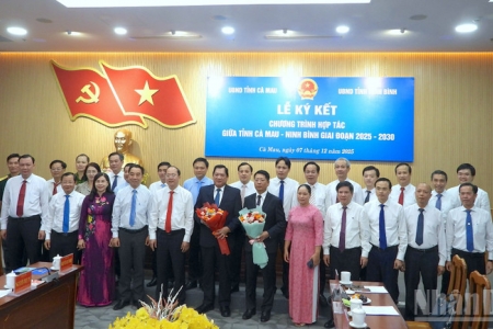 Cà Mau - Ninh Bình ký kết chương trình hợp tác toàn diện giai đoạn 2025 - 2030