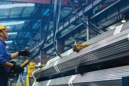 Giá thép hôm nay 10/12: Tiếp tục xu hướng giảm