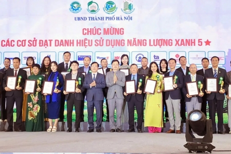 Hà Nội vinh danh cơ sở và công trình tiêu biểu trong sử dụng năng lượng xanh năm 2025