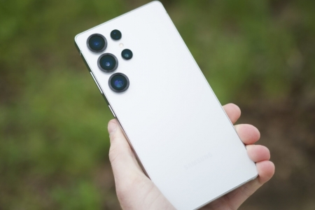 Samsung Galaxy S26 ưu tiên kiểm soát chi phí, không nâng cấp camera để cạnh tranh với Apple