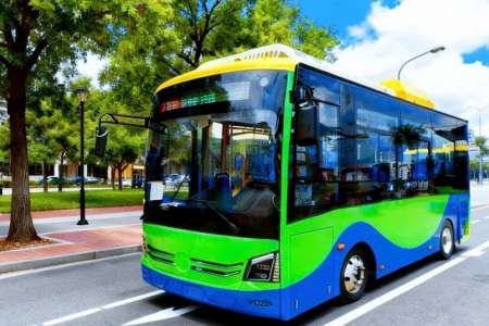 Tuyến buýt điện đầu tiên ở Côn Đảo chính thức lăn bánh từ 19/12