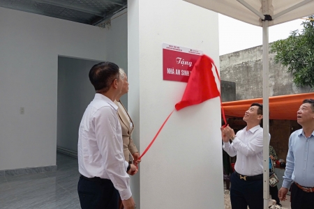 Lễ khánh thành nhà ở an sinh xã hội dành cho gia đình bà Hoàng Thị Vinh