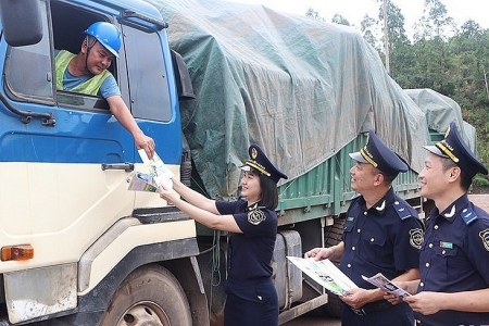 Hải quan khu vực XI: Tăng cường công tác kiểm soát khu vực biên giới dịp cuối năm