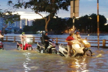 Cảnh báo triều cường: Theo dõi sát diễn biến, hạn chế ngập úng ven biển