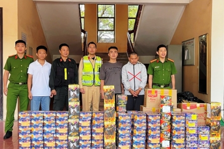 Công an Nghệ An triệt phá đường dây vận chuyển số lượng lớn pháo nổ liên tỉnh