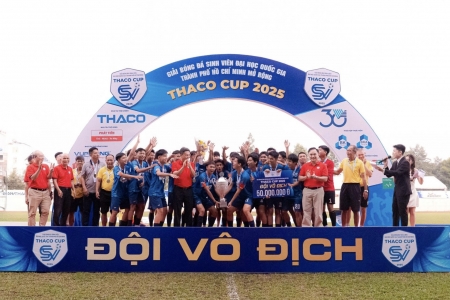 Đại diện THACO tham dự Lễ bế mạc Giải bóng đá sinh viên ĐHQG-HCM mở rộng - THACO CUP 2025
