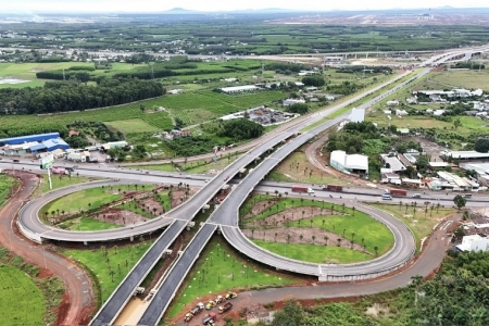 Sắp thông xe kỹ thuật hai tuyến đường kết nối trực tiếp sân bay Long Thành