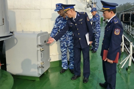 Bộ Tư lệnh Vùng Cảnh sát biển 1 kiểm tra công tác sẵn sàng chiến đấu tại Hải đội 102