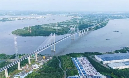 Khánh thành cầu dây văng Bình Khánh trên tuyến cao tốc Bến Lức - Long Thành