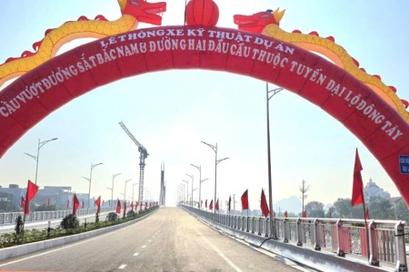 Thông xe kỹ thuật dự án cầu dây văng vượt đường sắt đầu tiên ở Thanh Hóa