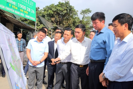 Chủ tịch UBND tỉnh Ninh Bình kiểm tra tiến độ các dự án giao thông trọng điểm