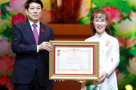 Tiến sĩ Nguyễn Thị Phương Thảo nhận danh hiệu Anh hùng Lao động: Biểu tượng bản lĩnh, khát vọng Việt Nam hùng cường, nhân văn và hội nhập