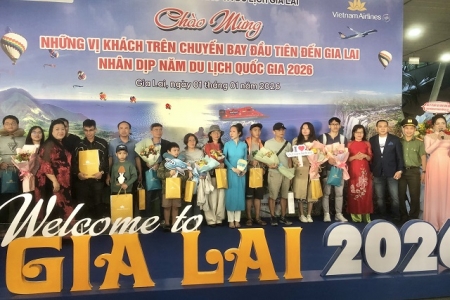 Gia Lai đón đoàn khách đầu tiên của năm mới 2026