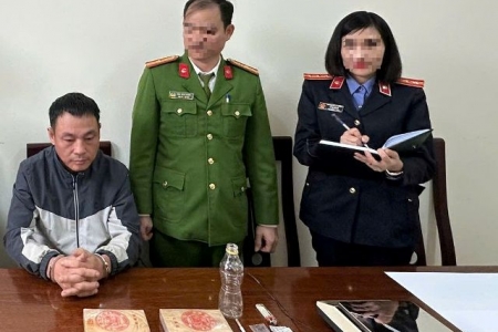 Công an Nghệ An bóc gỡ đường dây ma túy xuyên biên giới, thu giữ 2 bánh hêrôin