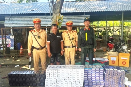 Đồng Tháp: Lực lượng Cảnh sát giao thông liên tiếp phát hiện, bắt giữ các vụ vận chuyển thuốc lá ngoại nhập lậu