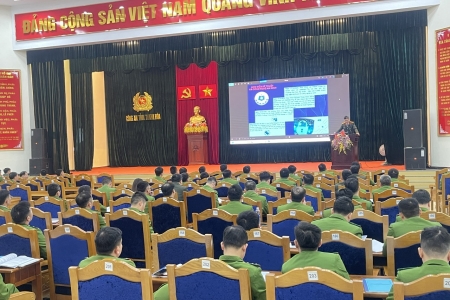 Công an Thanh Hóa khai giảng lớp bồi dưỡng kiến thức bảo đảm an ninh mạng và phòng, chống tội phạm công nghệ cao