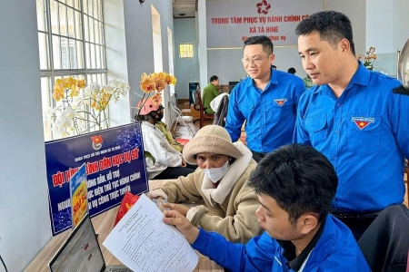 Lâm Đồng: Phong trào “Bình dân học vụ số” hướng đến phổ cập kỹ năng số cho Nhân dân