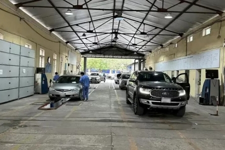 Quy định mới về phí đường bộ: Nhiều ô tô được miễn, bỏ nộp phí theo tháng