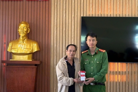 Lâm Đồng: Công an hỗ trợ người dân nhận lại 2,5 tỷ đồng chuyển khoản nhầm