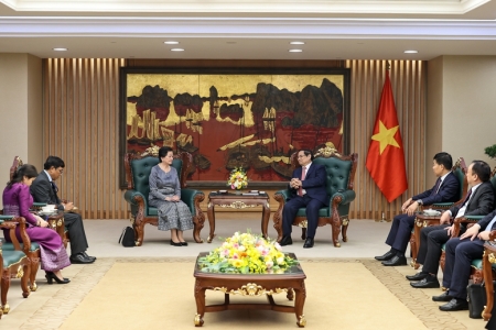 Đẩy nhanh kết nối hạ tầng, phát triển thương mại biên giới Việt Nam - Campuchia