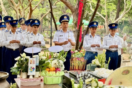 Hải đội 33 tổ chức hoạt động tri ân cho chiến sĩ xuất ngũ năm 2026