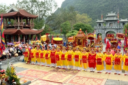 Ninh Bình tăng cường công tác quản lý và tổ chức lễ hội